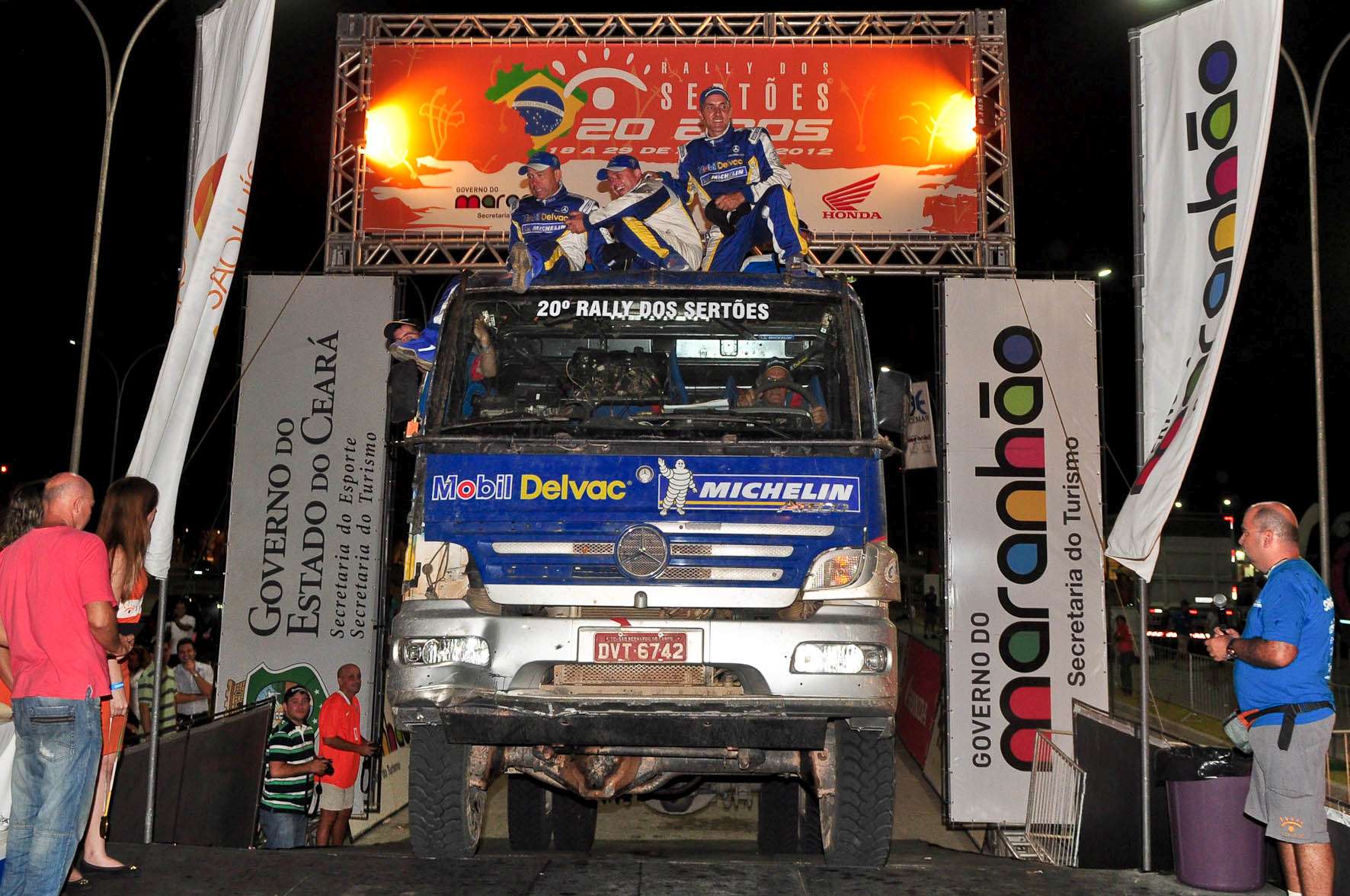 Leia mais sobre o artigo Sertões: equipe de Flávio Bisi é hexacampeã entre caminhões pesados