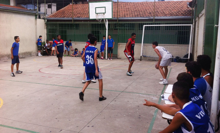 Leia mais sobre o artigo Jogos Intercolegiais: chegou a vez das disputas de vôlei e basquete. Veja tabelas