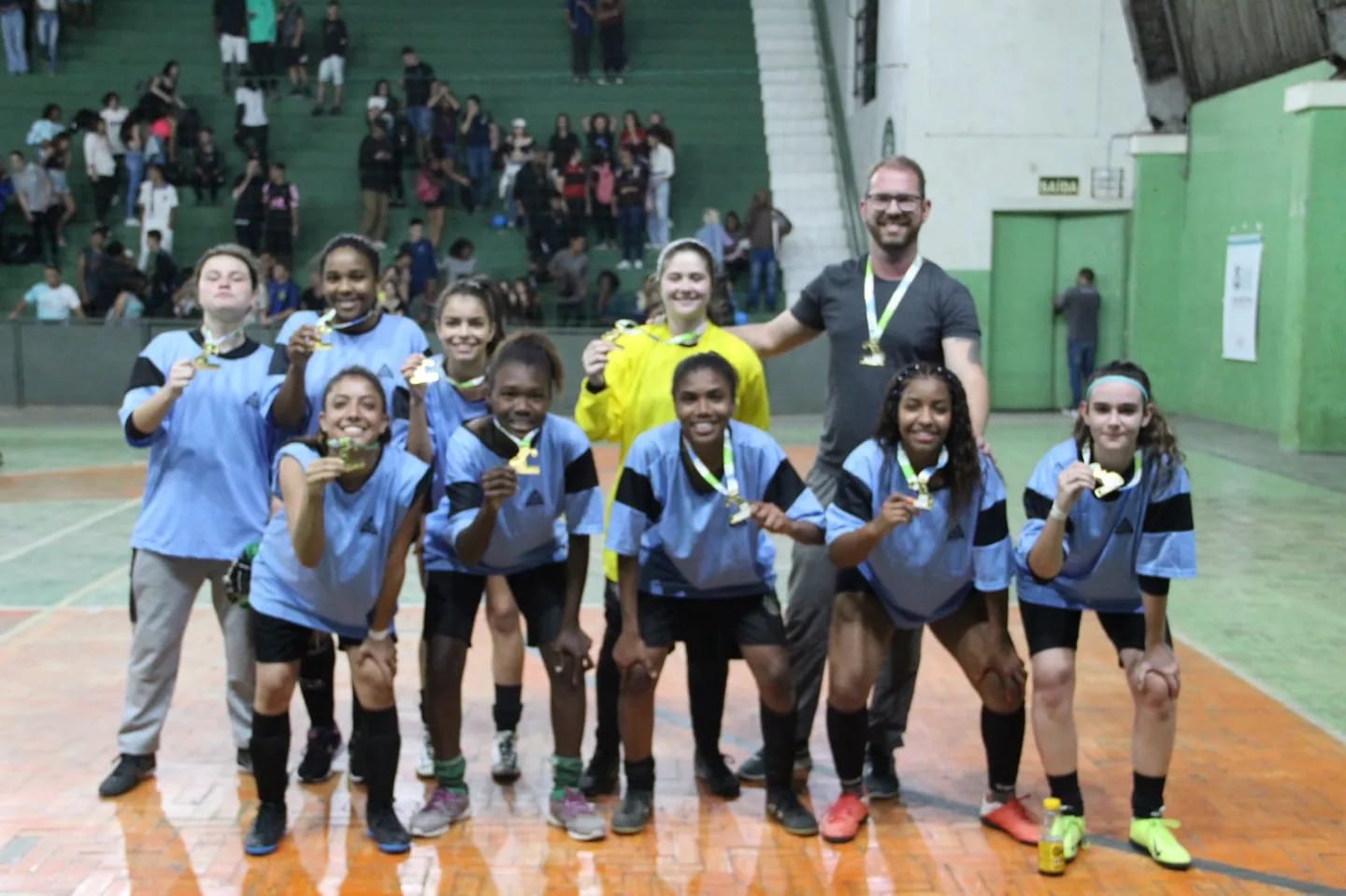 Leia mais sobre o artigo Jogos Intercolegiais de Juiz de Fora: conheça meninos e meninas campeões e vice no futsal